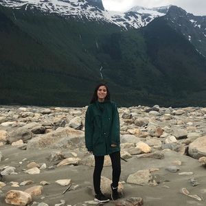 Meet your Posher, Jenna